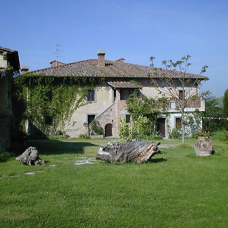 Villa Agriturismo Poggio Ai Grilli Gambassi Terme Exterior foto