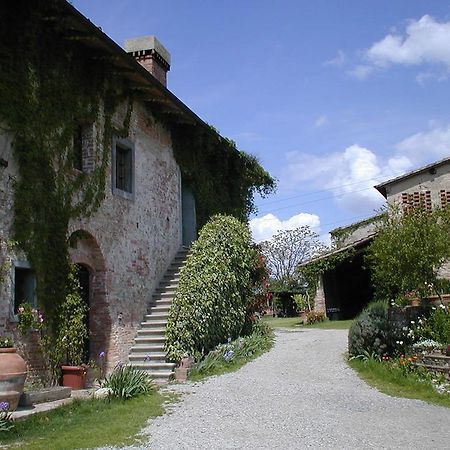 Villa Agriturismo Poggio Ai Grilli Gambassi Terme Exterior foto