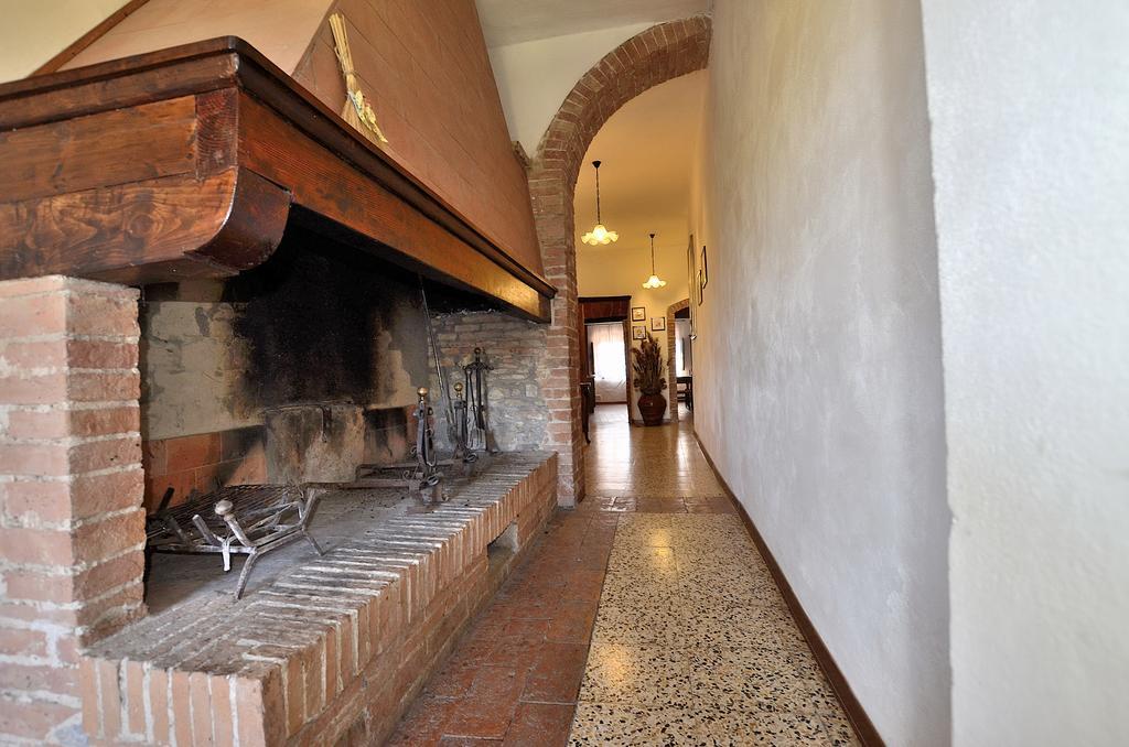 Agriturismo Poggio Ai Grilli Gambassi Terme Zimmer foto