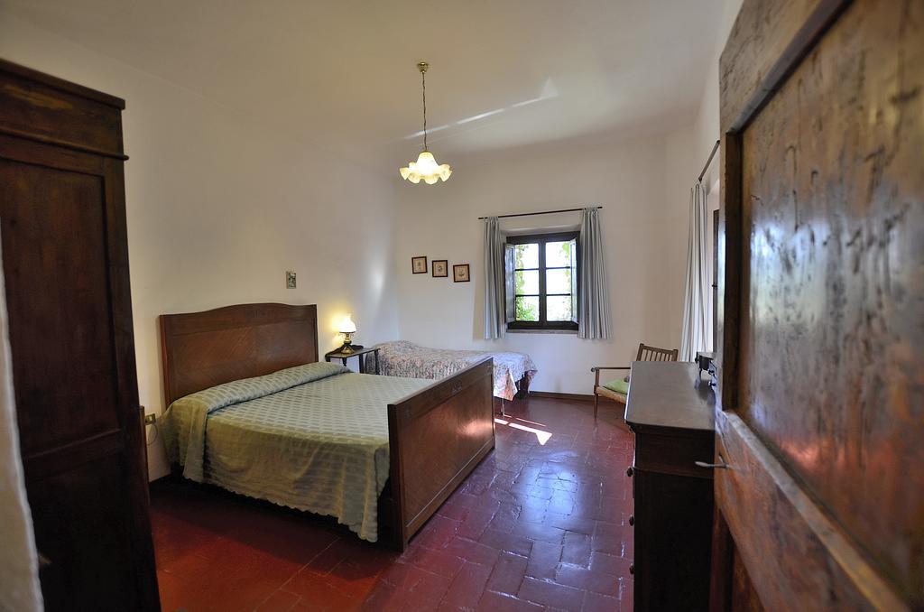 Agriturismo Poggio Ai Grilli Gambassi Terme Zimmer foto