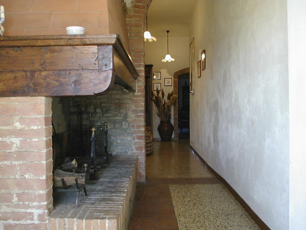 Agriturismo Poggio Ai Grilli Gambassi Terme Zimmer foto