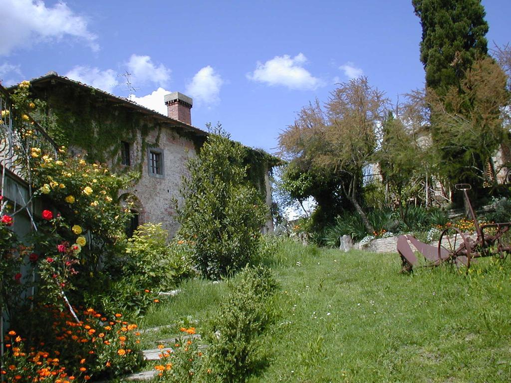 Agriturismo Poggio Ai Grilli Gambassi Terme Exterior foto