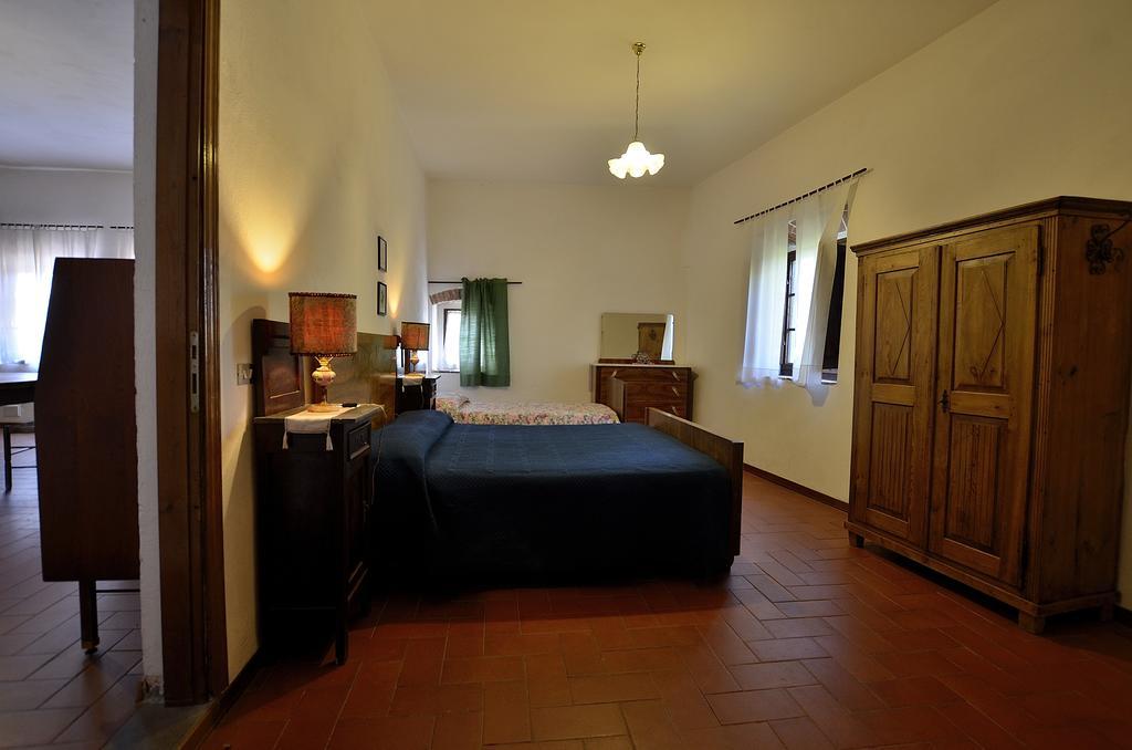 Agriturismo Poggio Ai Grilli Gambassi Terme Zimmer foto